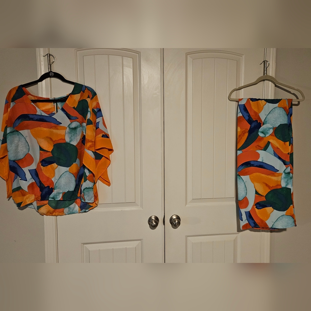 New York & Company Multicolor Abstract Apparel - Picture 2 of 12